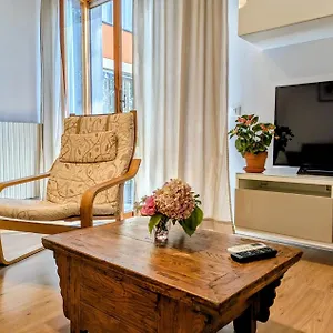 Viale Puccini - Free Gated Parking - 3 Minutes From Center Apartment